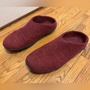 Glerups slip-on with natural rubber sole | cranberry | 11M US 45 EU
